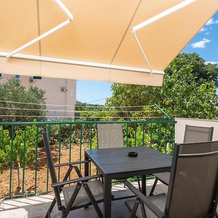 Apartment Kiki Kaštel Štafilić Zewnętrze zdjęcie