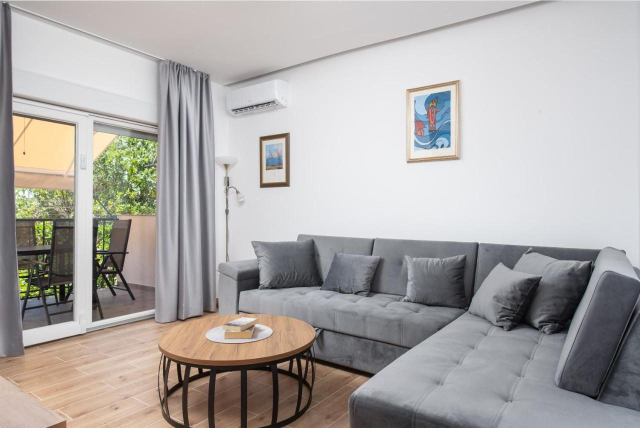 Apartment Kiki Kaštel Štafilić Zewnętrze zdjęcie